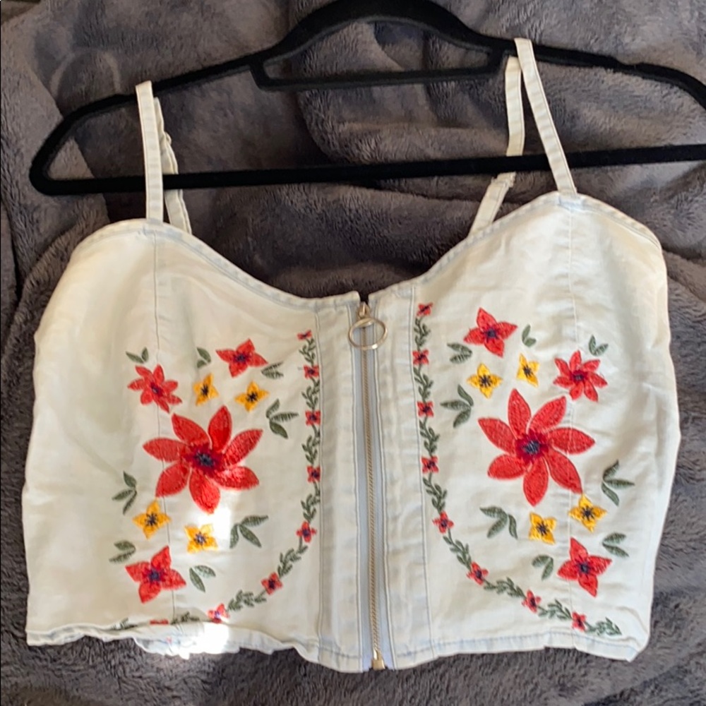 Crop top